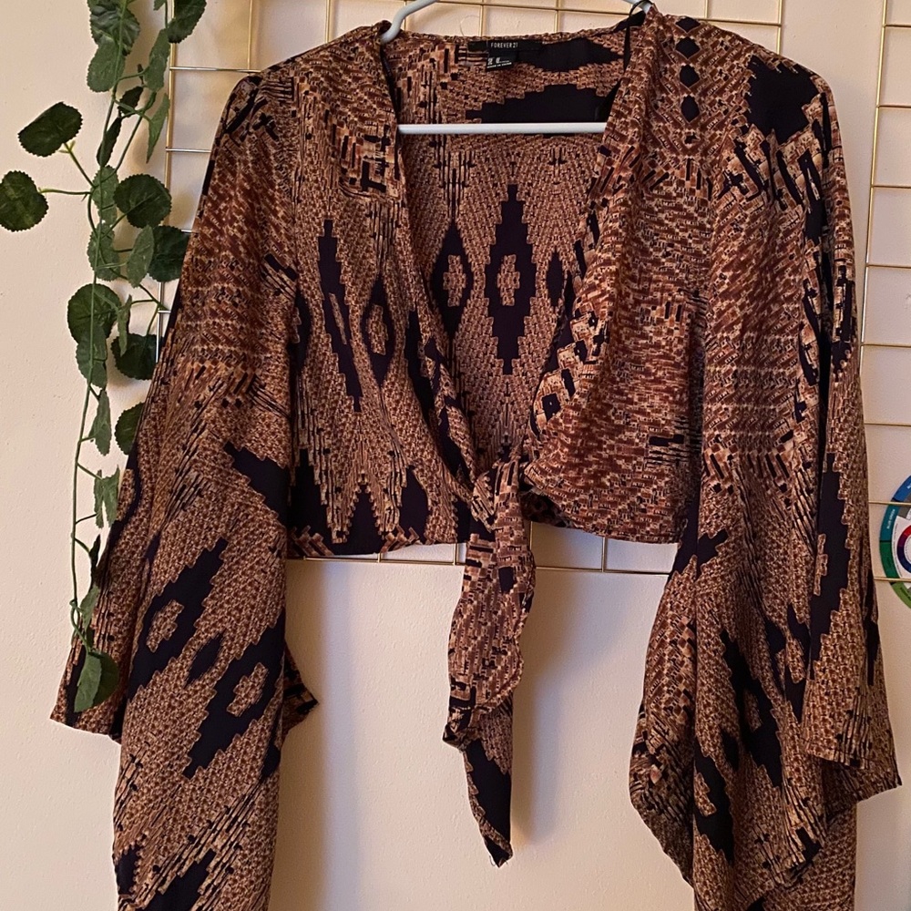 Forever21 Cropped Printed Top